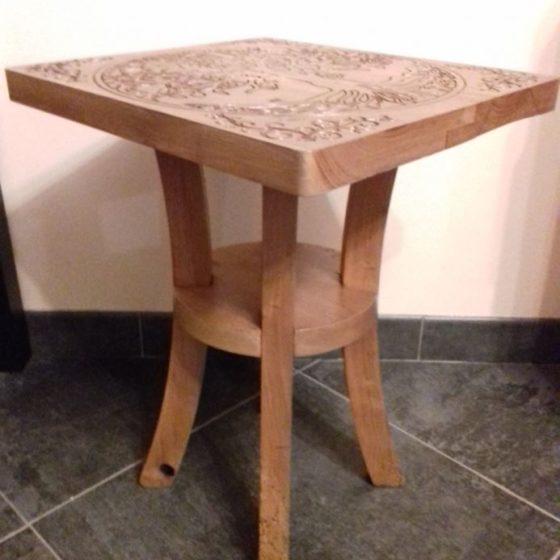 Table en bois et gravure 2